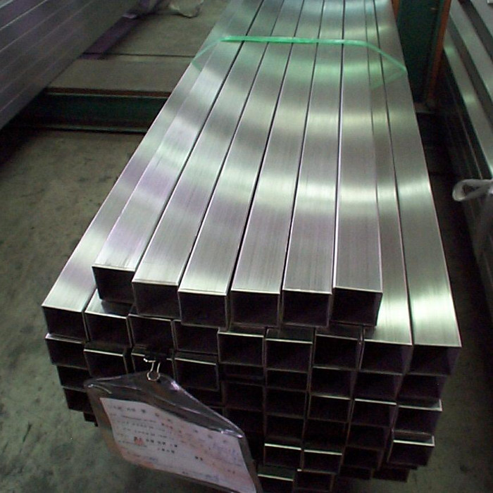 Труба профильная квадратная 40х40х3 мм 6 м