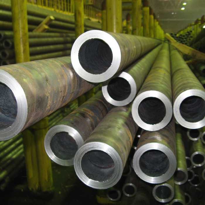 Труба бесшовная горячедеформированная 159х30 мм